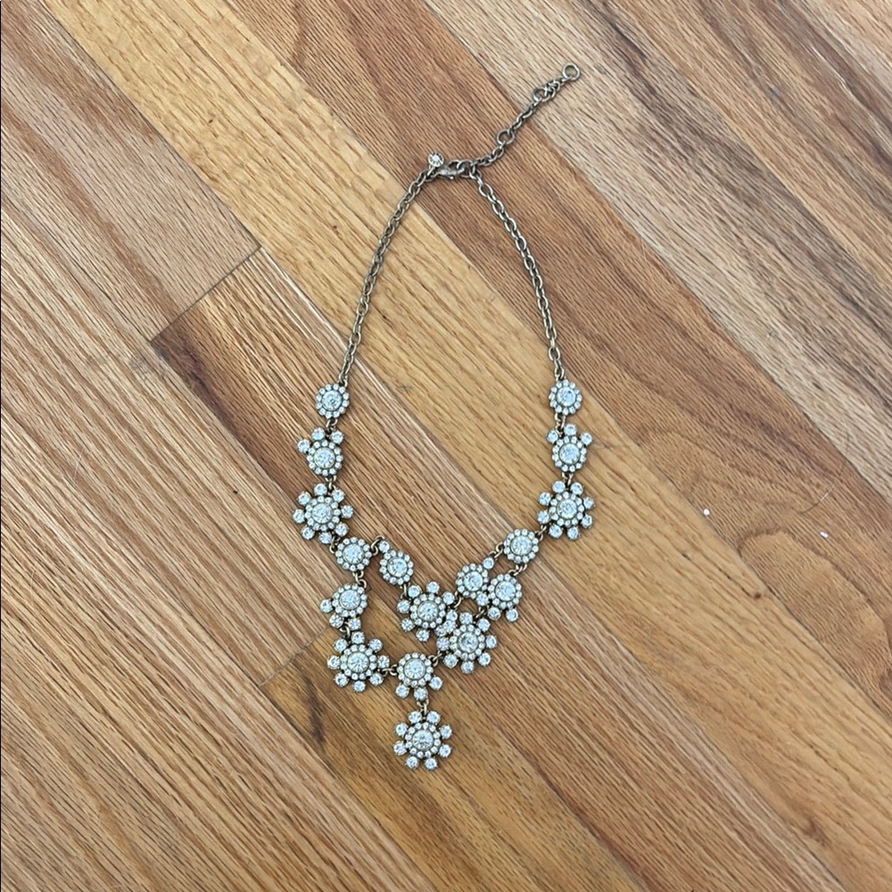 Elegant Gold and White Floral Necklace